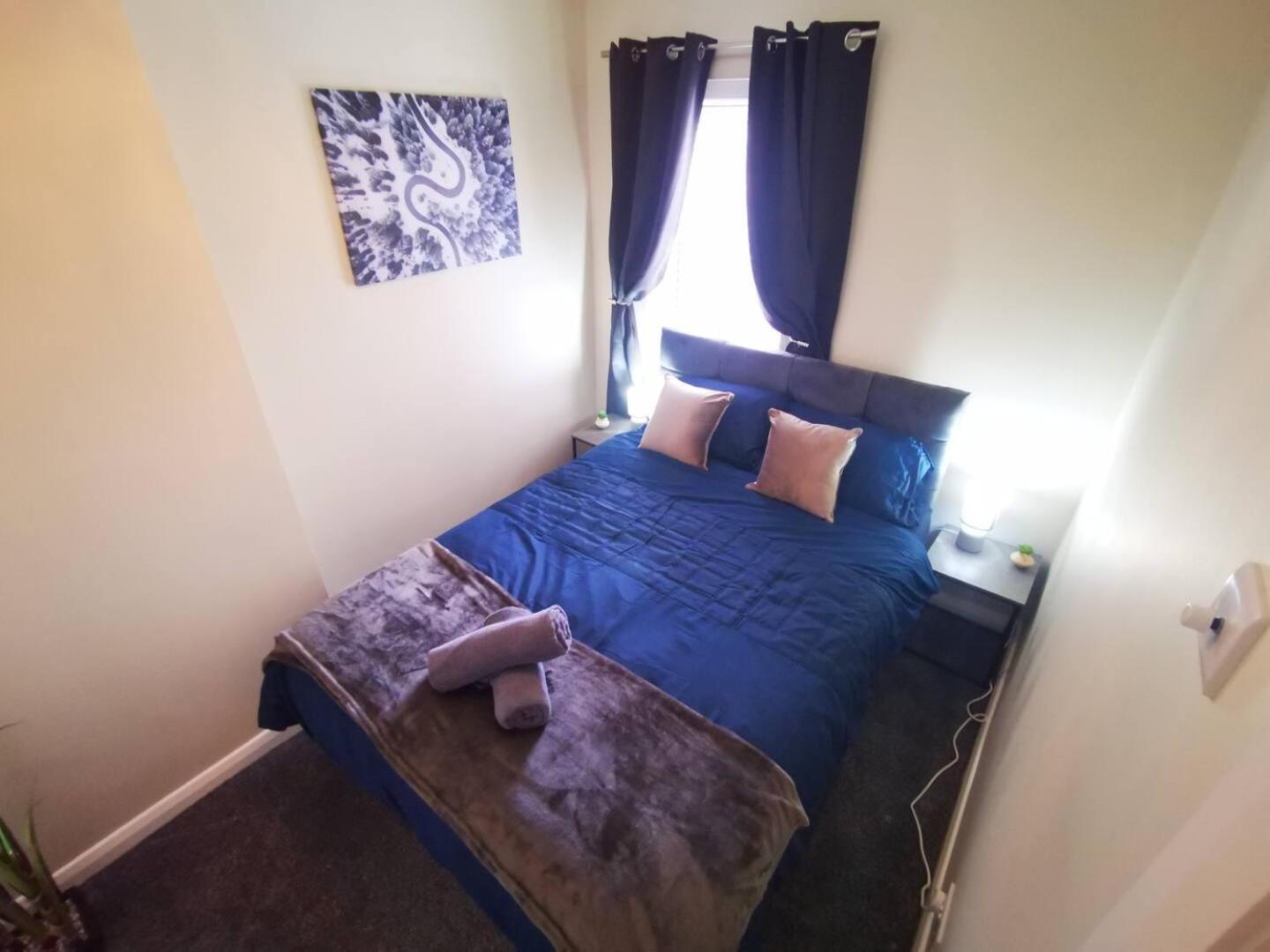 4br Modern Botanic House Belfast