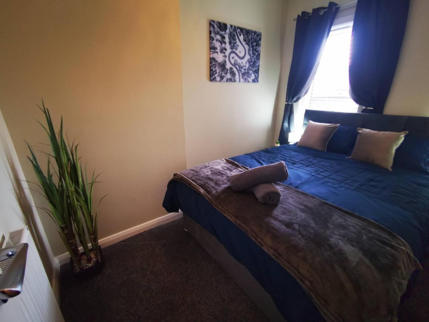 4br Modern Botanic House Belfast